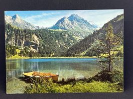 Lauenensee. Niesenhorn, Hahnenschritthorn und Wildhorn