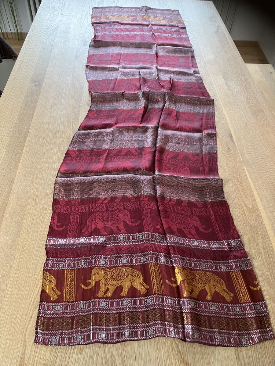 Foulards & écharpes: Halstuch  Schal rot – Neuf (Voir description) à Bettwiesen par Zustand57