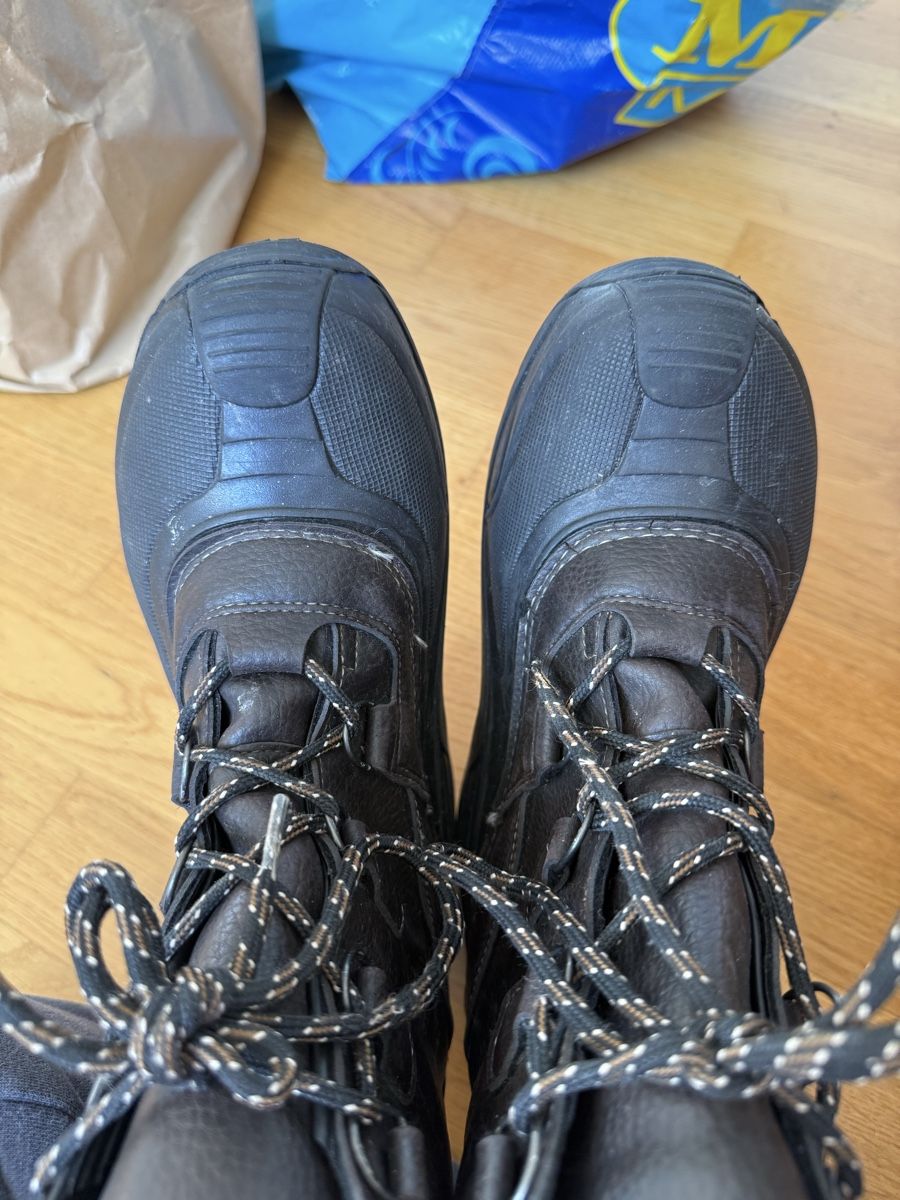 Scarpe da uomo: Winterstiefel Gr 36 – Usato da Zürich venduto da schanet01