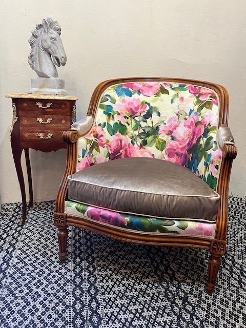 Poltrone: Eleganter Fauteuil Sessel - neu bezogen – Usato da Wädenswil venduto da Vollwertig 2