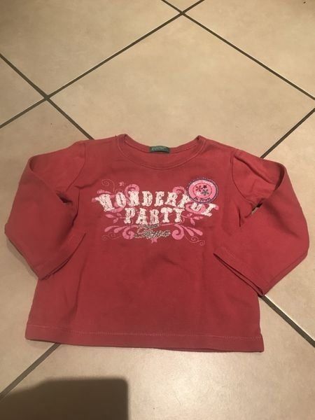 Maglioni & Felpe: Mädchen Baby Pullover Benetton 80 – Usato da Bergdietikon venduto da antovale