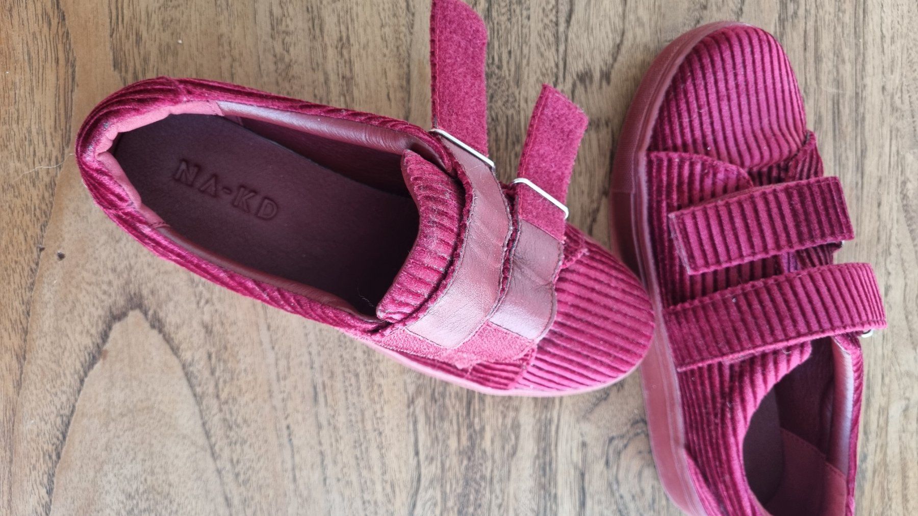 Na-kd Scarpe da donna: NAKD Cord Sneakers 39, rot – Usato da Chur venduto da sinillo 2