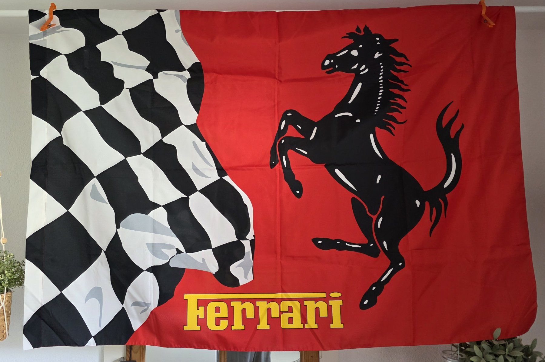 Bandiere: Ferrari - 4 verschiedene Fahnen – Usato da Zell LU venduto da Txxl
