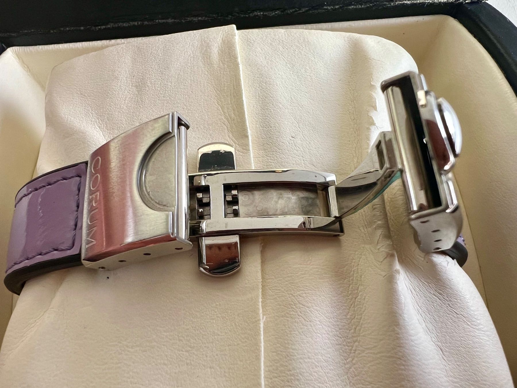 Corum Orologi: CORUM Bubble Lady, 34mm, Bezel fully set diamonds, SRP6000.- – Nuovo e nell'imballaggio originale da Le Mont-sur-Lausanne venduto da LycaGallery 7