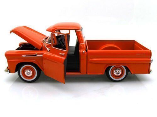 Chevrolet Modellini d'auto: Chevrolet Apache Fleetside Pick Up 1958 rot      1:24 – Nuovo e nell'imballaggio originale da Gerlafingen venduto da espero88 7