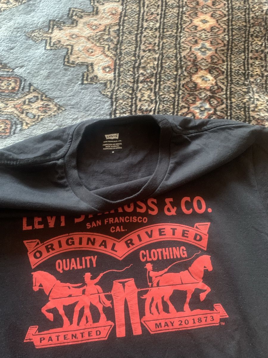 Levi's T-shirts: Levi'S Strauss T.Shirt gr M  – D'occasion à Gutenswil par Bregenzer8610 2