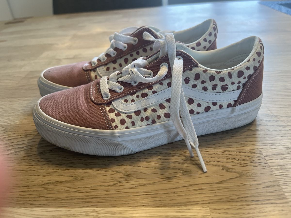Vans Scarpe per ragazze: Vans Gr. 34 – Usato da Münchwilen TG venduto da Kaira0811 2