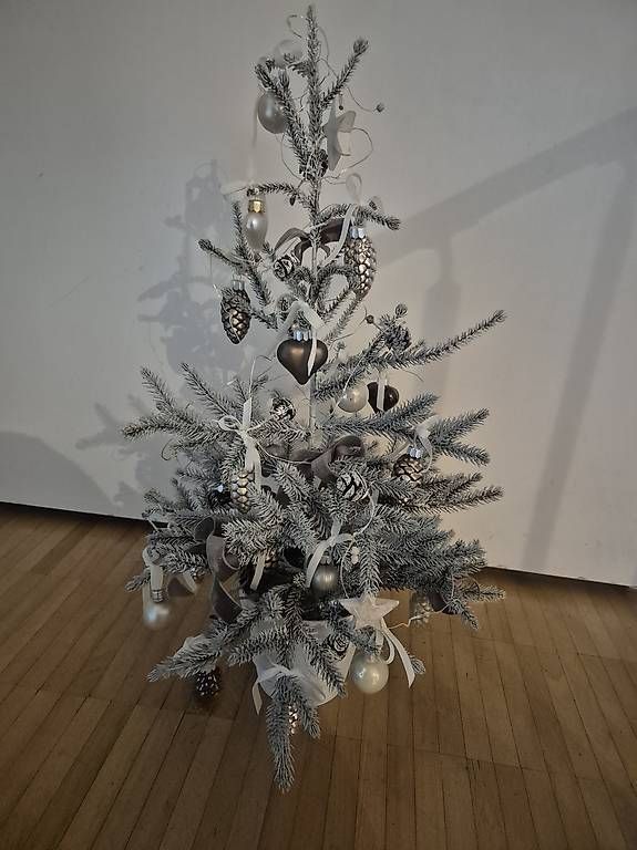 Tutte le decorazioni: Wunderschöner shabby Tannenbaum, Weihnachtsbaum, LED – Usato da Bern venduto da Heart_of_Hope 3