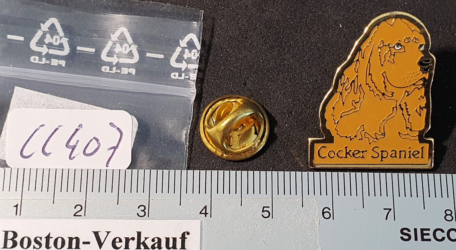 Placchette & Badge: CC407 - Pin Hund - Cocker Spaniel – Usato da Reinach BL venduto da Boston-Verkauf 1