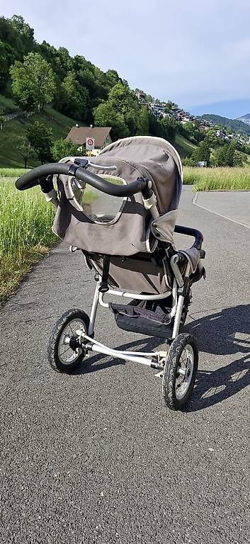 Poussette: Jane Powertrack – D'occasion à Ennetbürgen par Piumasara 1