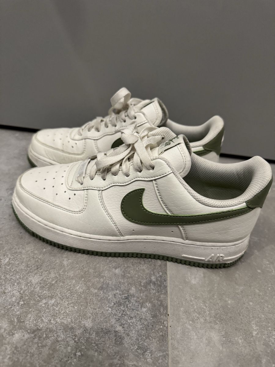 Nike Scarpe da uomo: Nike Air Force 1, taille 39 – Usato da La Chaux-de-Fonds venduto da kel_9khc