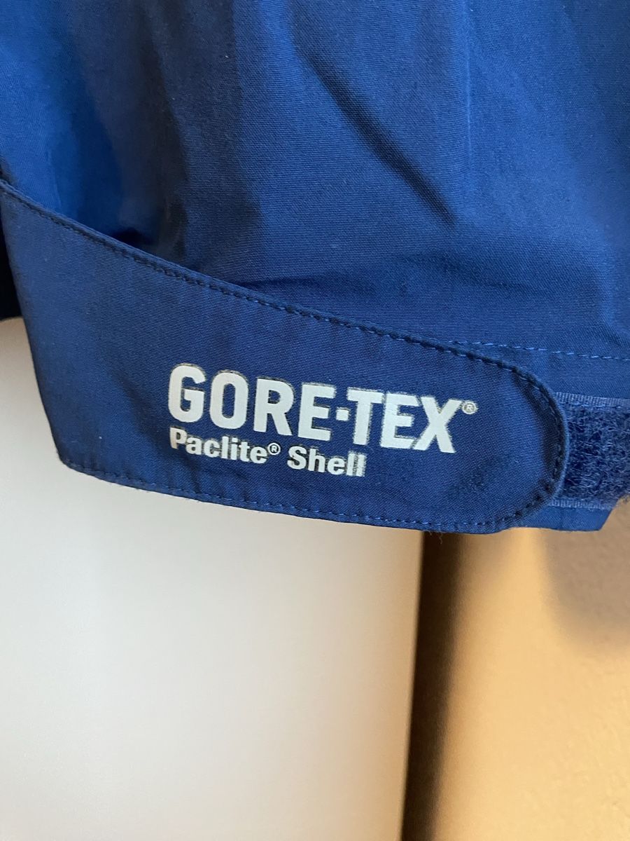 Mammut Jacken: Blaue Mammut-Hardshell-Regenjacke – Gebraucht aus Niederönz von guisan45 2