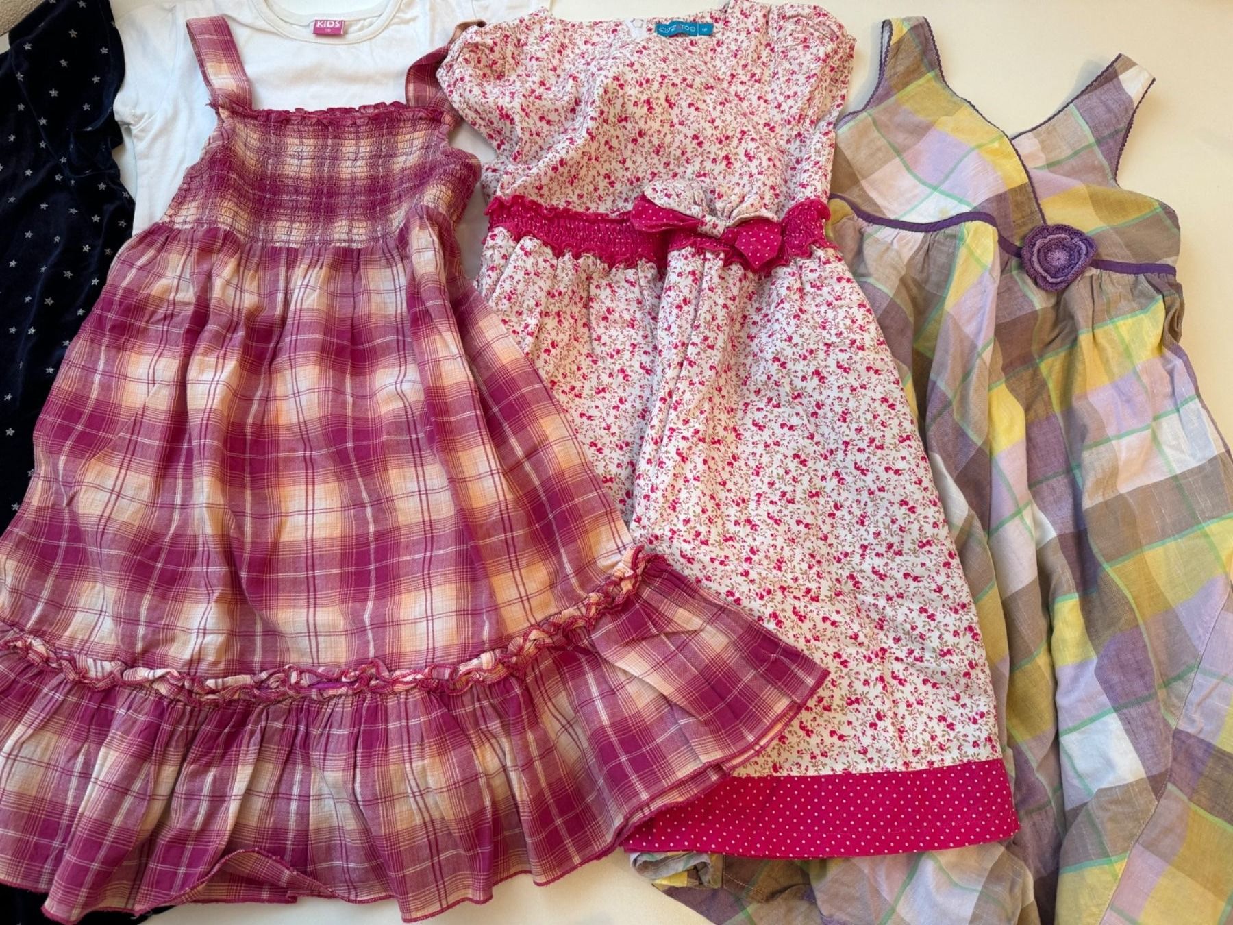 Lotti & Set di vestiti: Kinderkleiderpaket 110-122 – Usato da Lengnau AG venduto da fullthrust 2