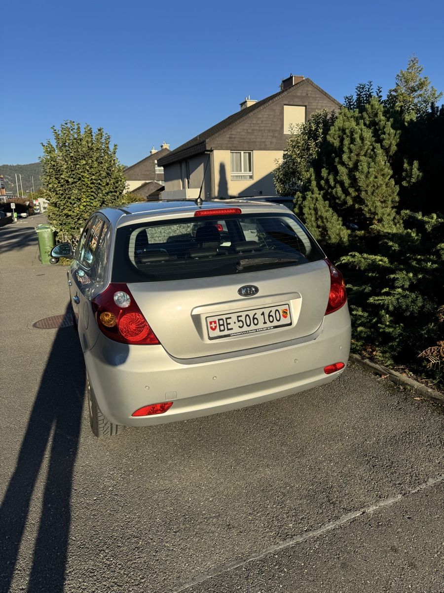 Kia Autos: Kia ceed 1.6 diesel  – Gebraucht aus Thun von val_8b9d 2