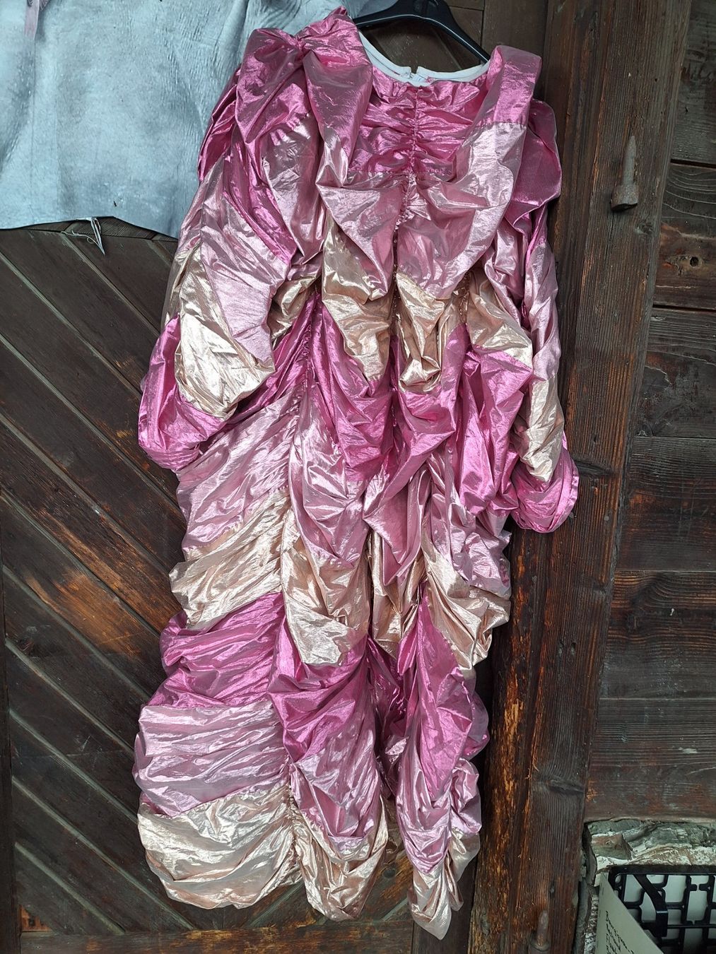 Costumes: FASNACHTSKOSTÜM MIT HUT - GR 38 – D'occasion à Huttwil par Kunterbuntli