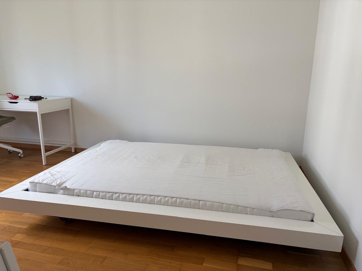 Betten: Doppelbett, 140/200 cm – Gebraucht aus Zürich von marcosone 1