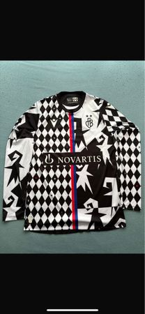 FC Basel Trikot langarm Gr. M | Retro | NOVARTIS | 2016/17