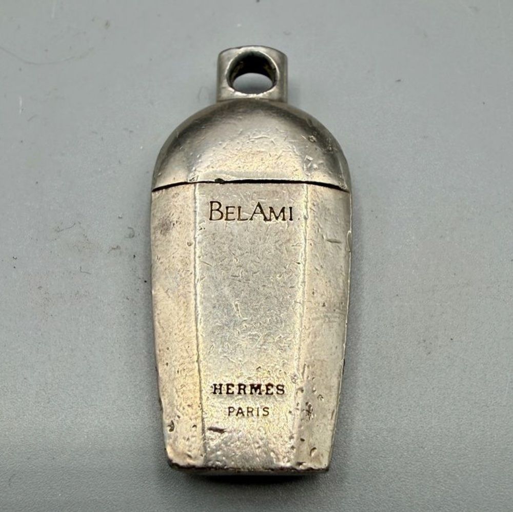 Hermès Flacons: Hermes Flacon – D'occasion à Engelberg par bel_5zn2 1