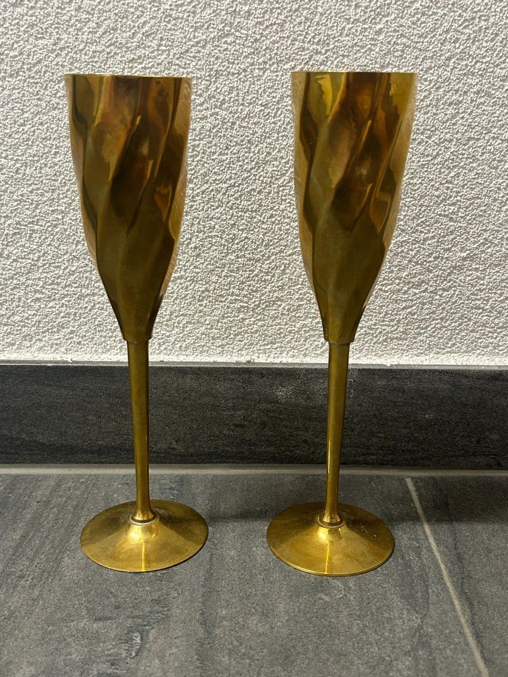Bicchieri: Vintage elegant brass Champagne Flutes set – Usato da Lausanne venduto da Weber1007