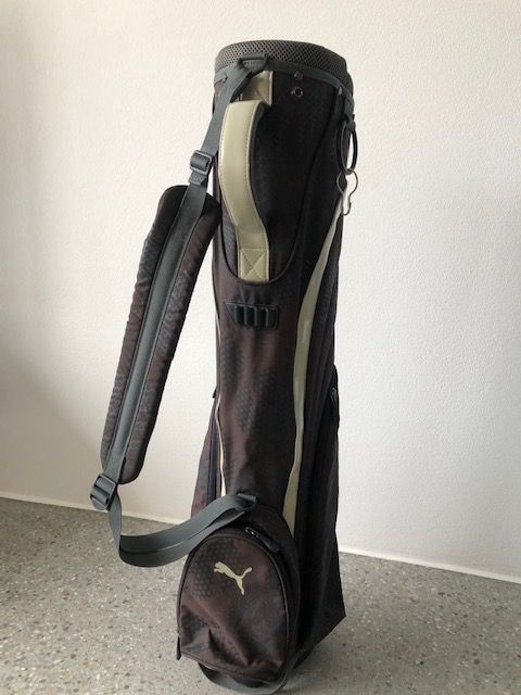 Mazze & Set: Golfbag Puma - neuwertig – Nuovo (secondo la descrizione) da Utzigen venduto da Crisbo