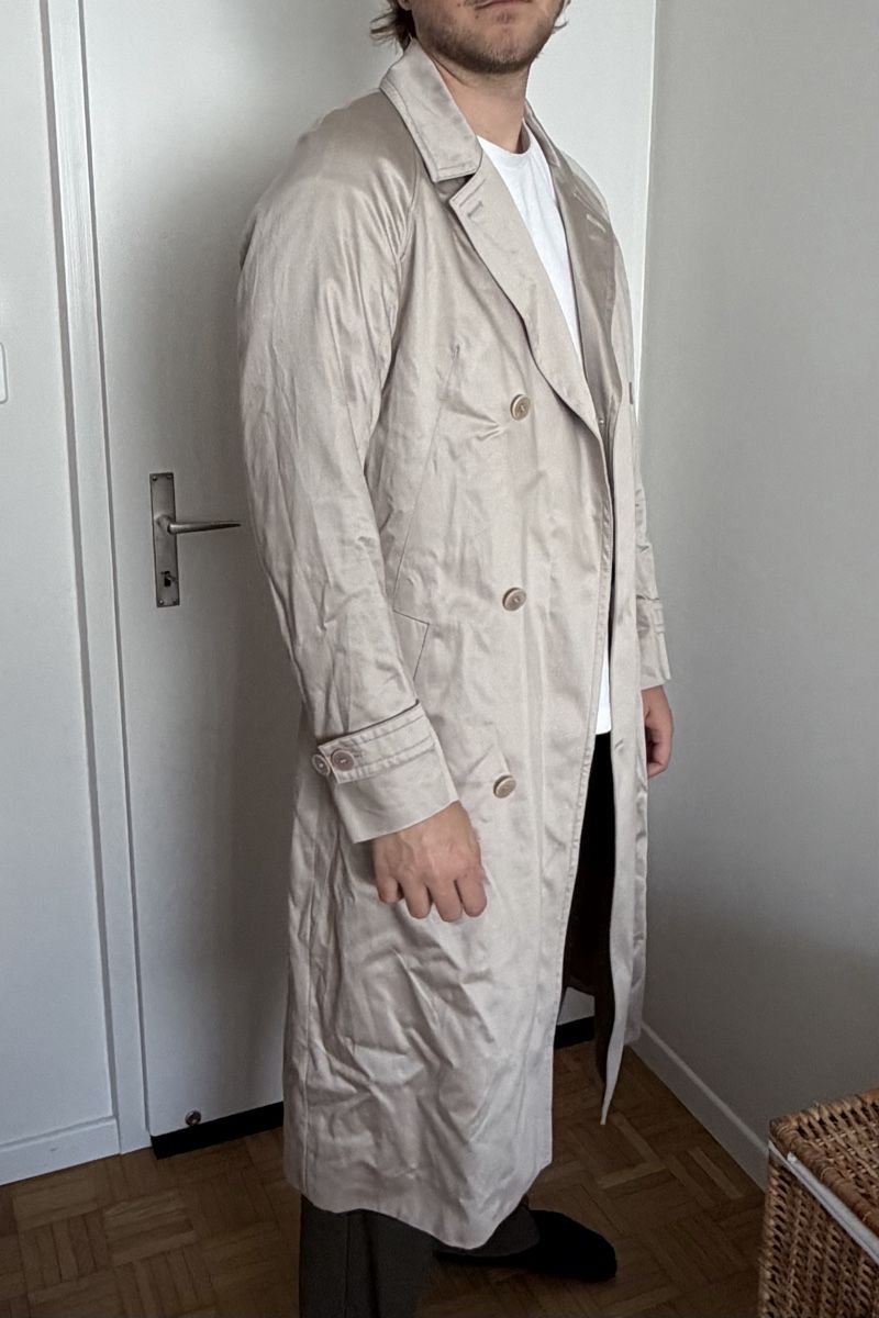Cappotti: Trenchcoat Grau/Silber Grösse L – Usato da Zürich venduto da Nickel_Finn 1