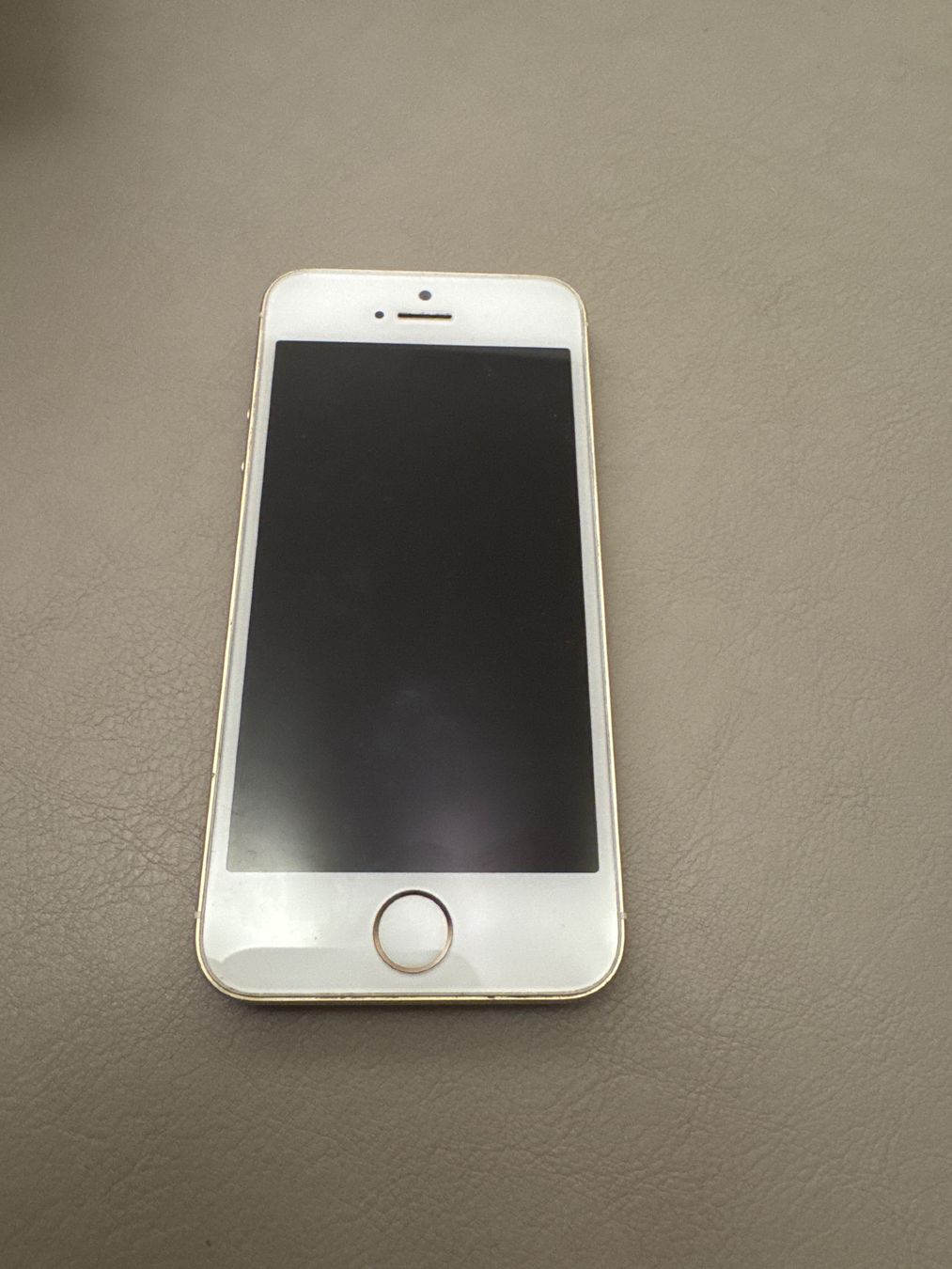 Apple Telefoni cellulari / Smartphones: iPhone SE – Difettoso da Adliswil venduto da Busys