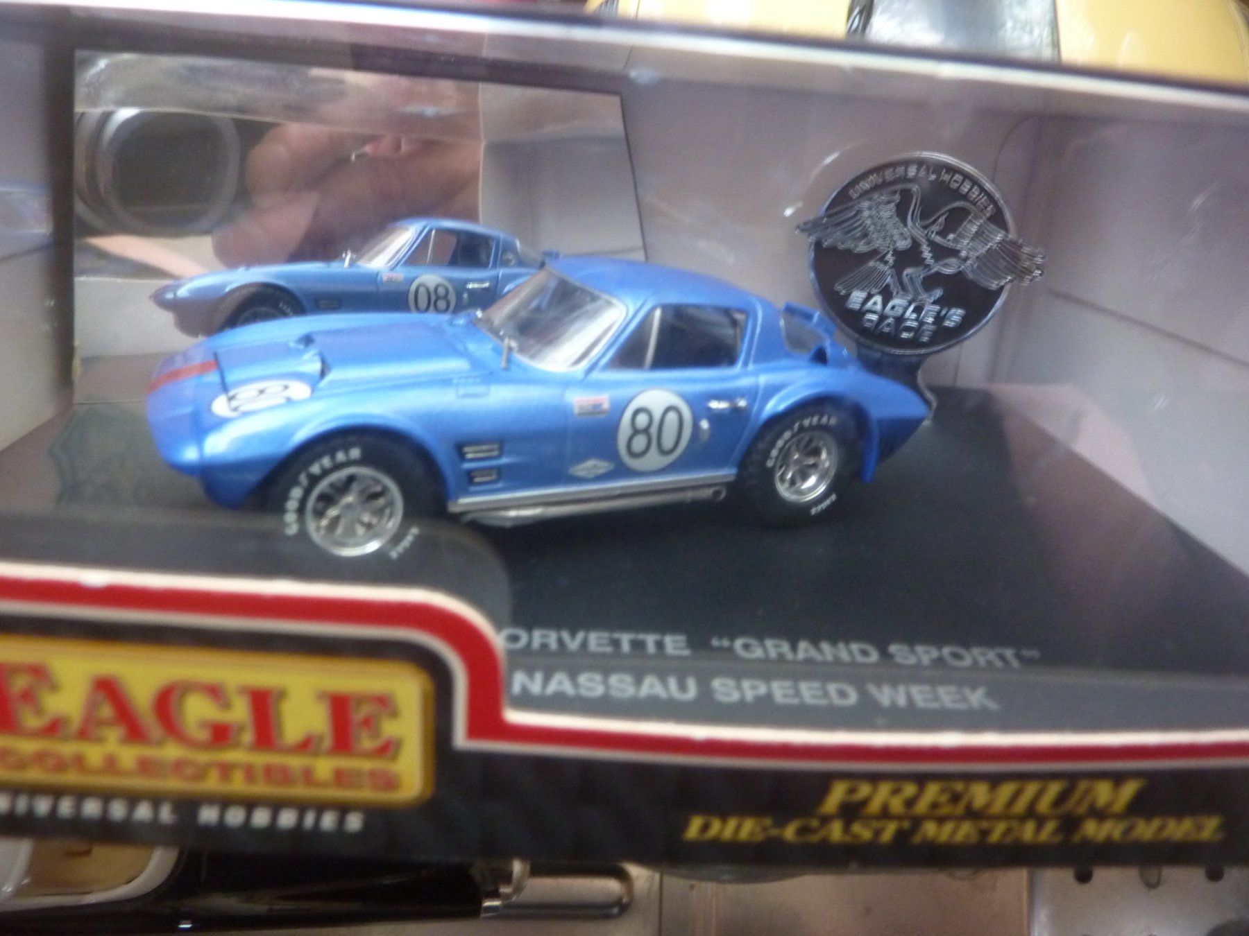 Voitures modèles: CORVETTE "80 – Neuf avec emballage d'origine à Balsthal par bouteliee
