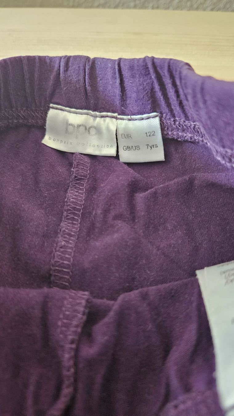 Calze & Collant: Bonprix Mädchen Leggings, Grösse 122 – Usato da Escholzmatt venduto da _die_Kaempferin 1