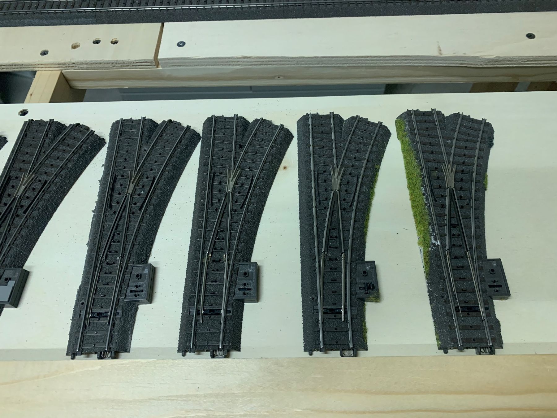 Märklin Modellini di ferrovie: Märklin 24612 Weichen Set rechts - 8 Stück – Usato da Mettmenstetten venduto da Superwaelti 2