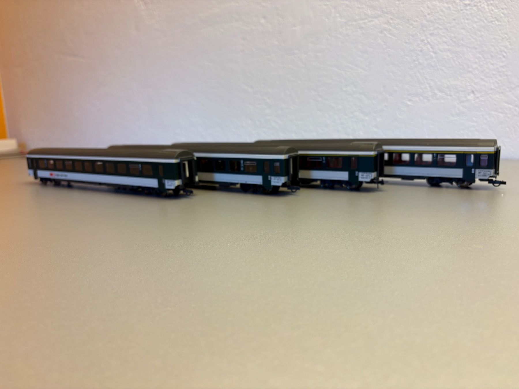 Roco Modellini di ferrovie: Roco Set mit 4 Personenwagen SBB – Usato da Stäfa venduto da chris_c638 1