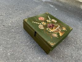 Holzkiste mit Farbe und Pinseln 37x35x13cm