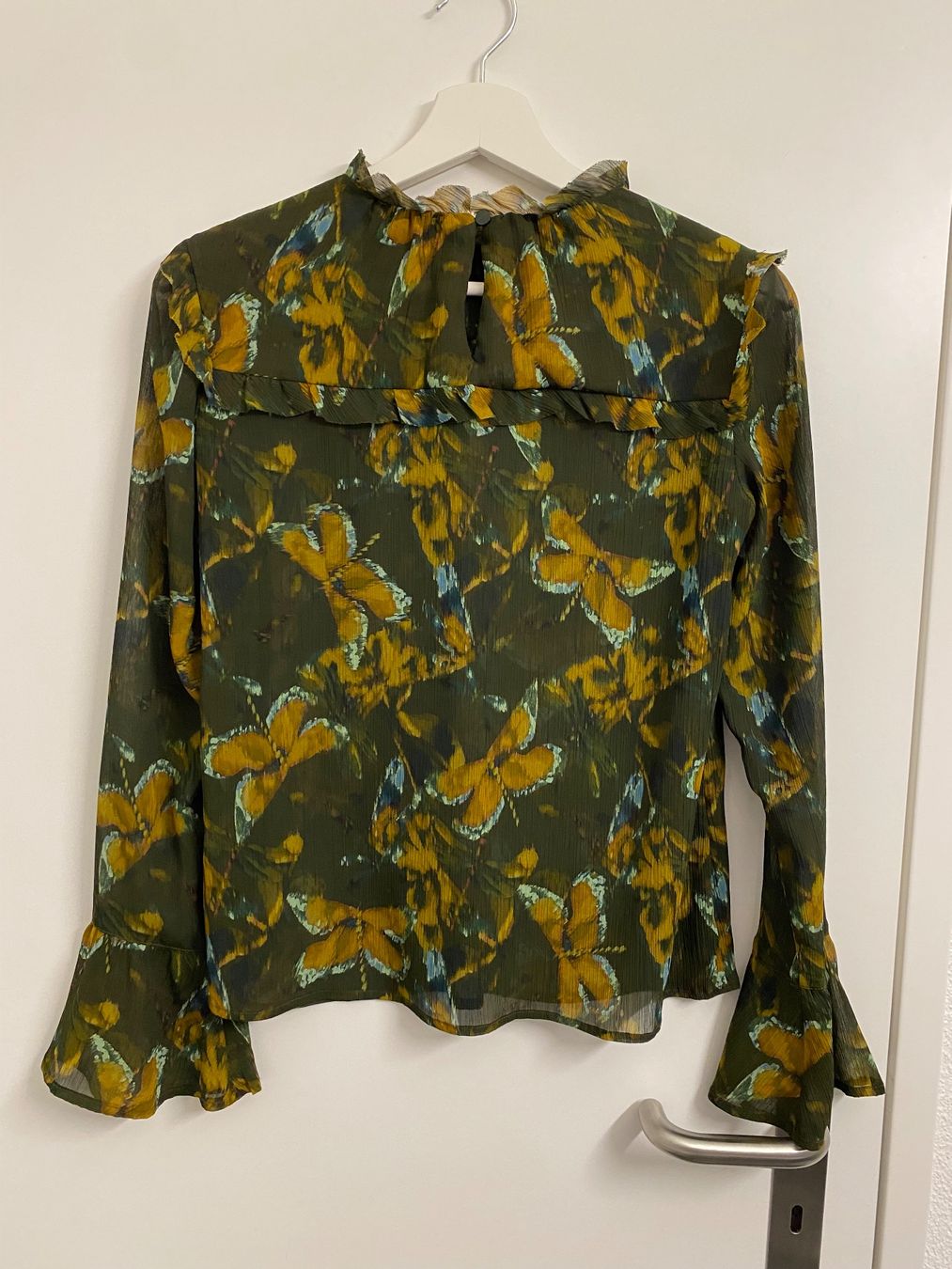 Benetton Camicette: Wunderschöne Bluse von Benetton – Usato da Udligenswil venduto da ale_wqx2
