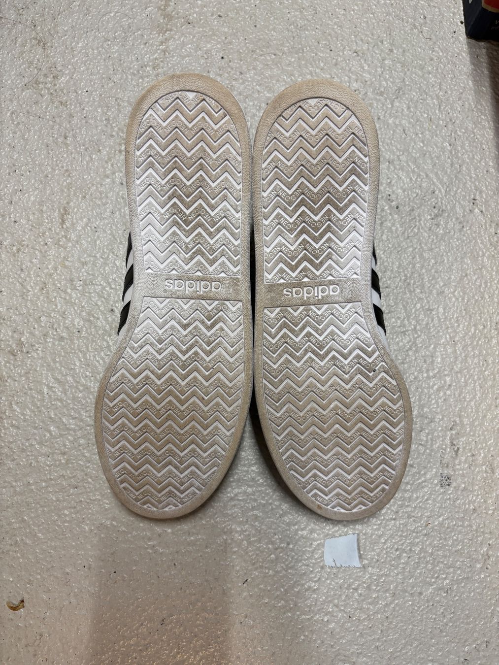 Adidas Scarpe da donna: Adidas Damenschuhe, Grösse 41 – Usato da Trachslau venduto da Tijneee 3