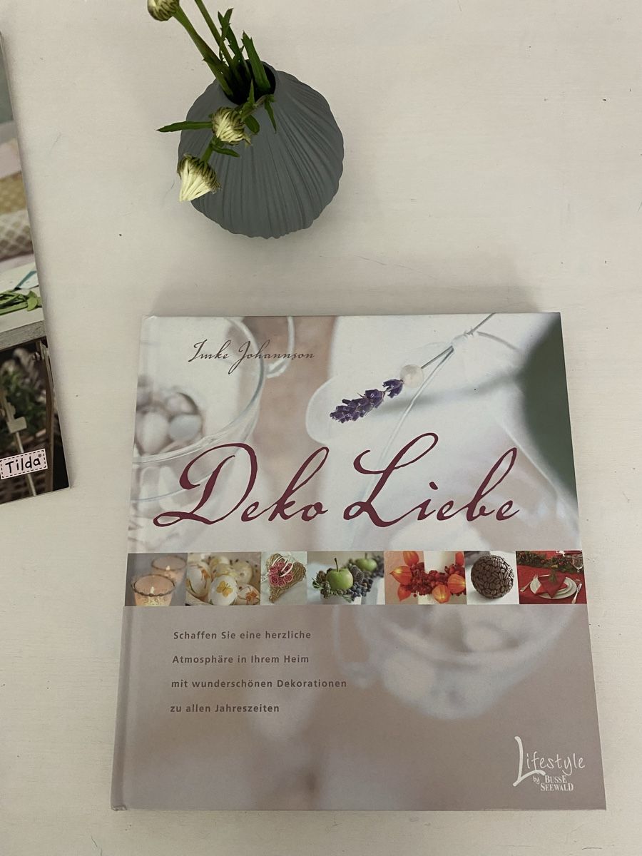 Bücher: Deko-Buch „Deko Liebe“ – Gebraucht aus Winterthur von san_9m2f