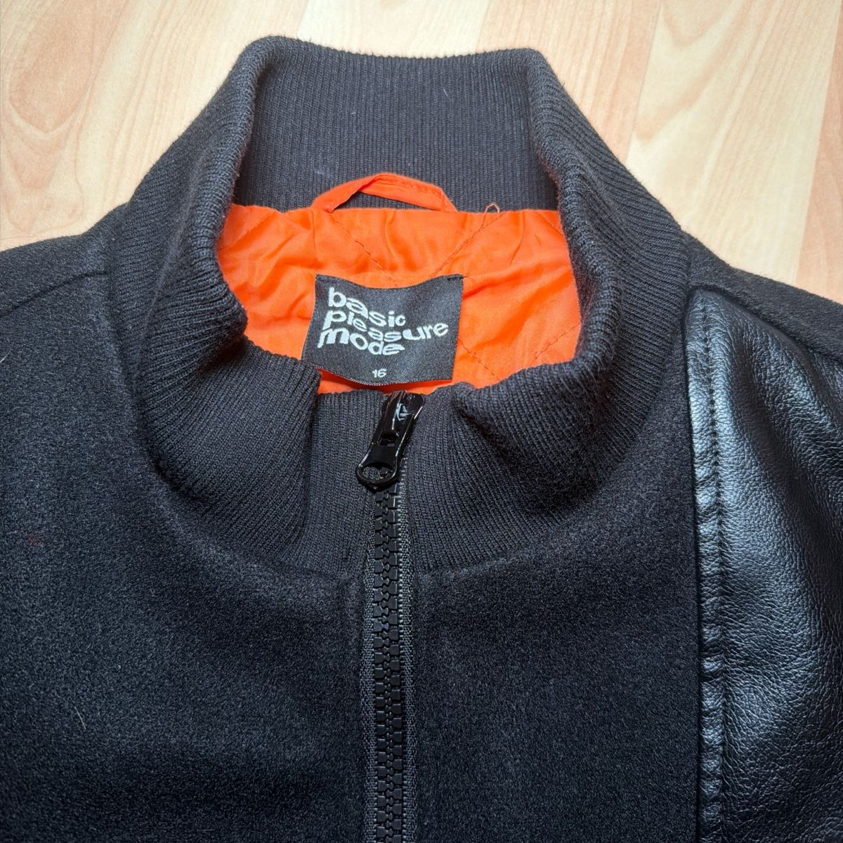 Giacche: Basic Pleasure Mode Varsity Jacket - Size 16 - Winter 51 – Usato da St. Gallen venduto da ber_82p9 2