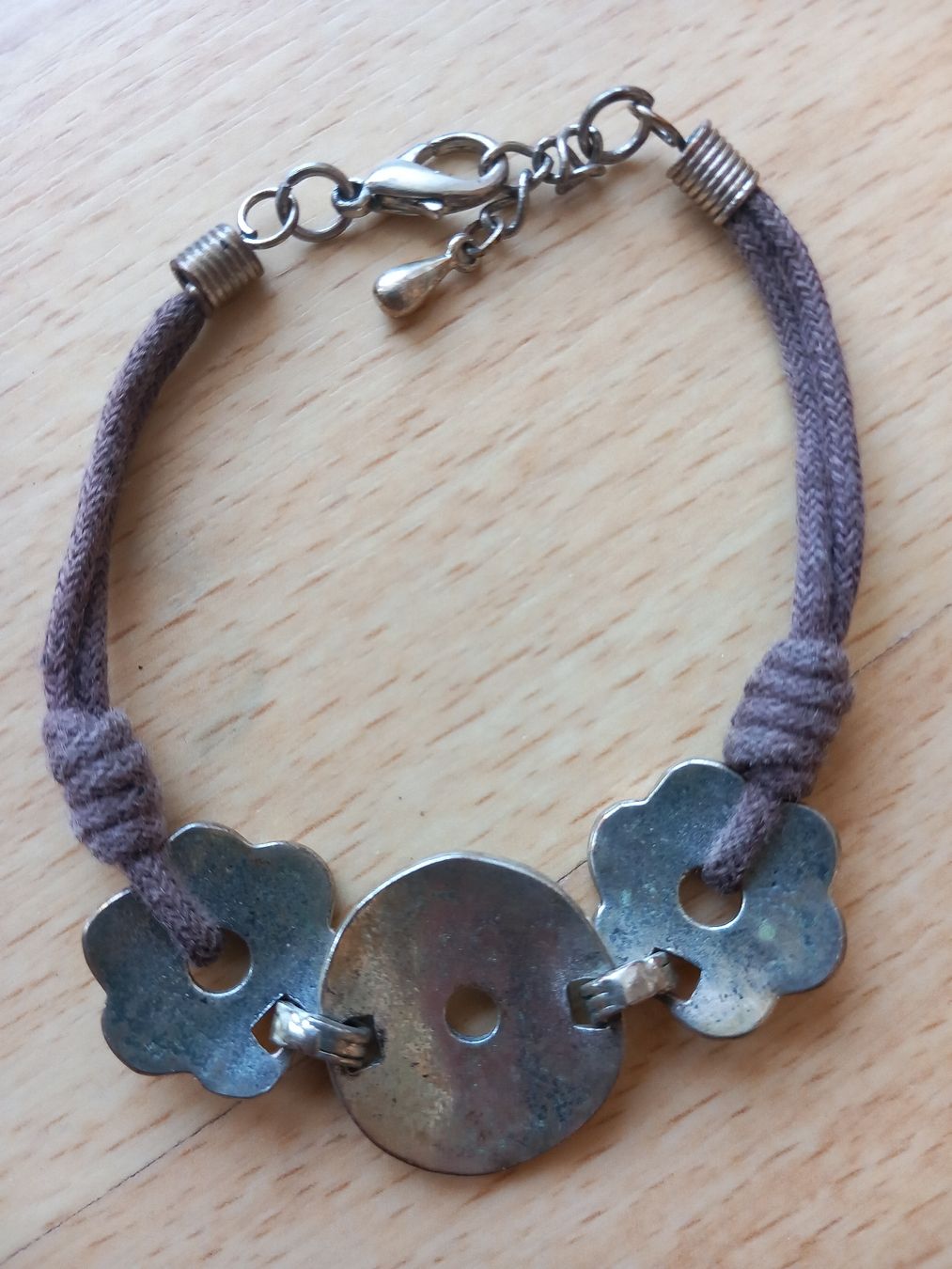 Bracciali & Braccialetti: Bracelet fleurs turquoise et jaune – Usato da Faoug venduto da per_kp6r 1