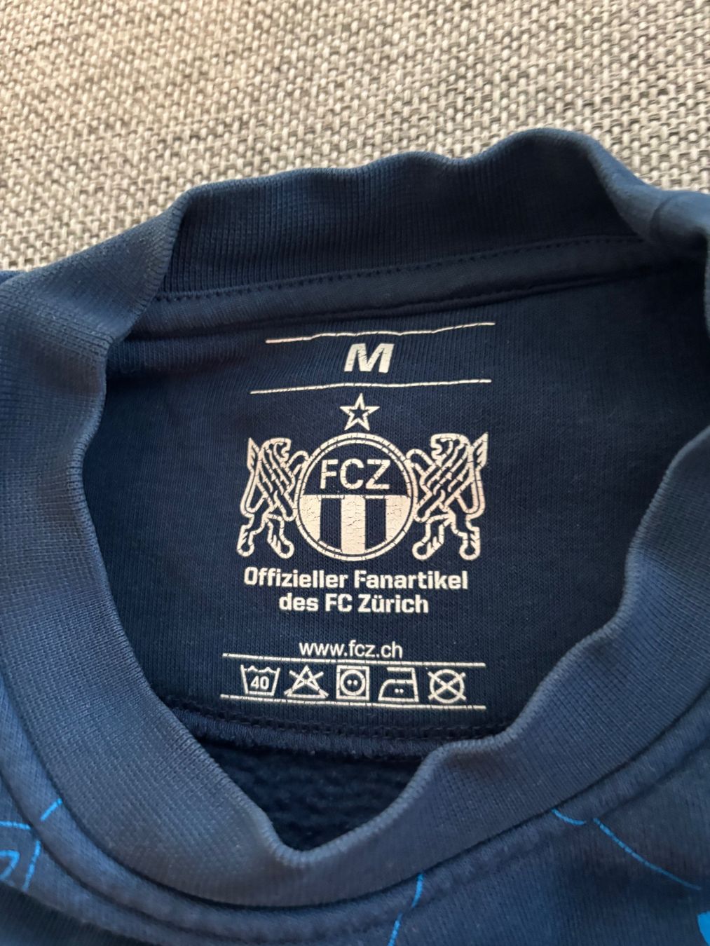 FCZ Maglioni & Felpe: Pullover FCZ, Gr. M, Logoprint – Usato da Bülach venduto da bjoernbenny 3