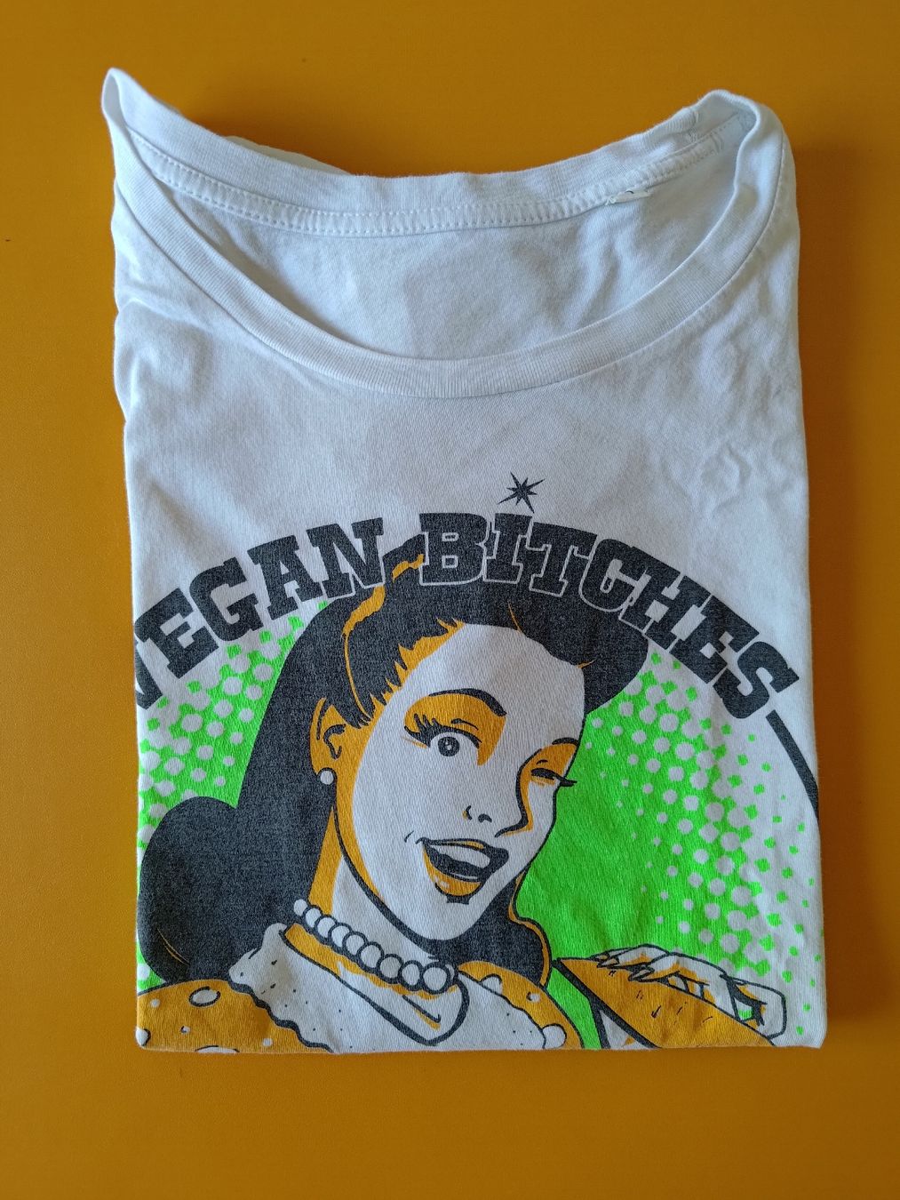 T-shirt: Damen T - Shirt Gr. L eher klein geschnitten  – Usato da Illnau venduto da mimi0303 6