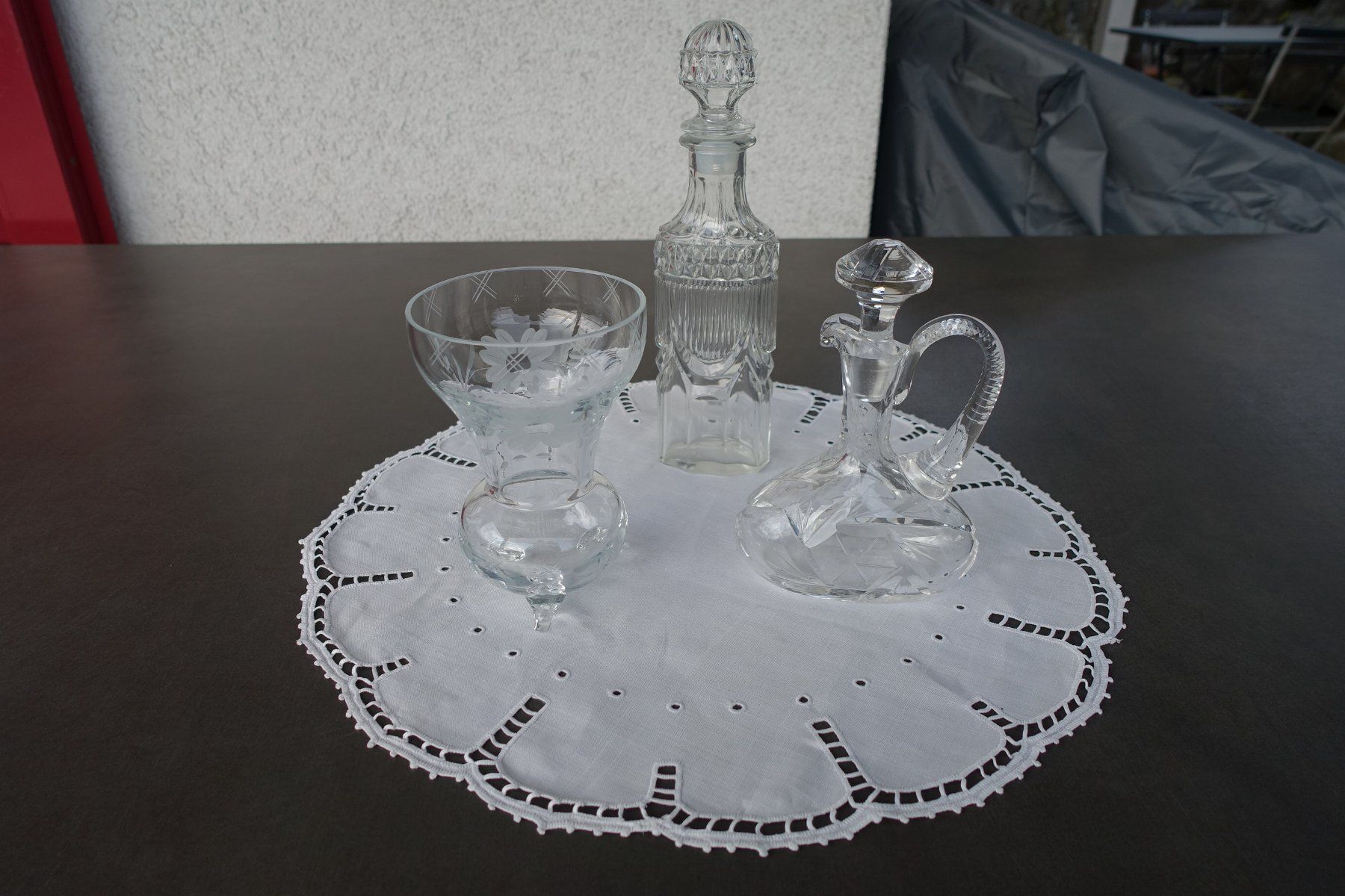 Caraffe: Schöne ältere Glaskaraffe, reichlich verziert, Versand! – Usato da Trimbach venduto da bergmann67 5