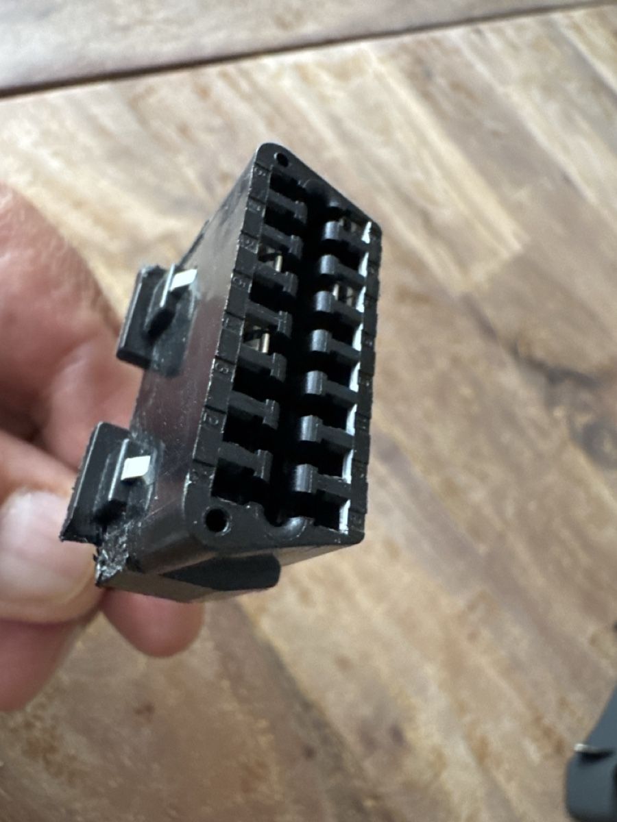 Lecteurs & Adaptateurs: Tesla Model S / Model X ODB-CAN-Bus Adapte – D'occasion à Dorf par Ducatist 2