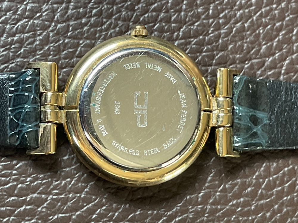 Montre Betseyville - Très Jolie, Neuve Sans étiquette - Style Cuir