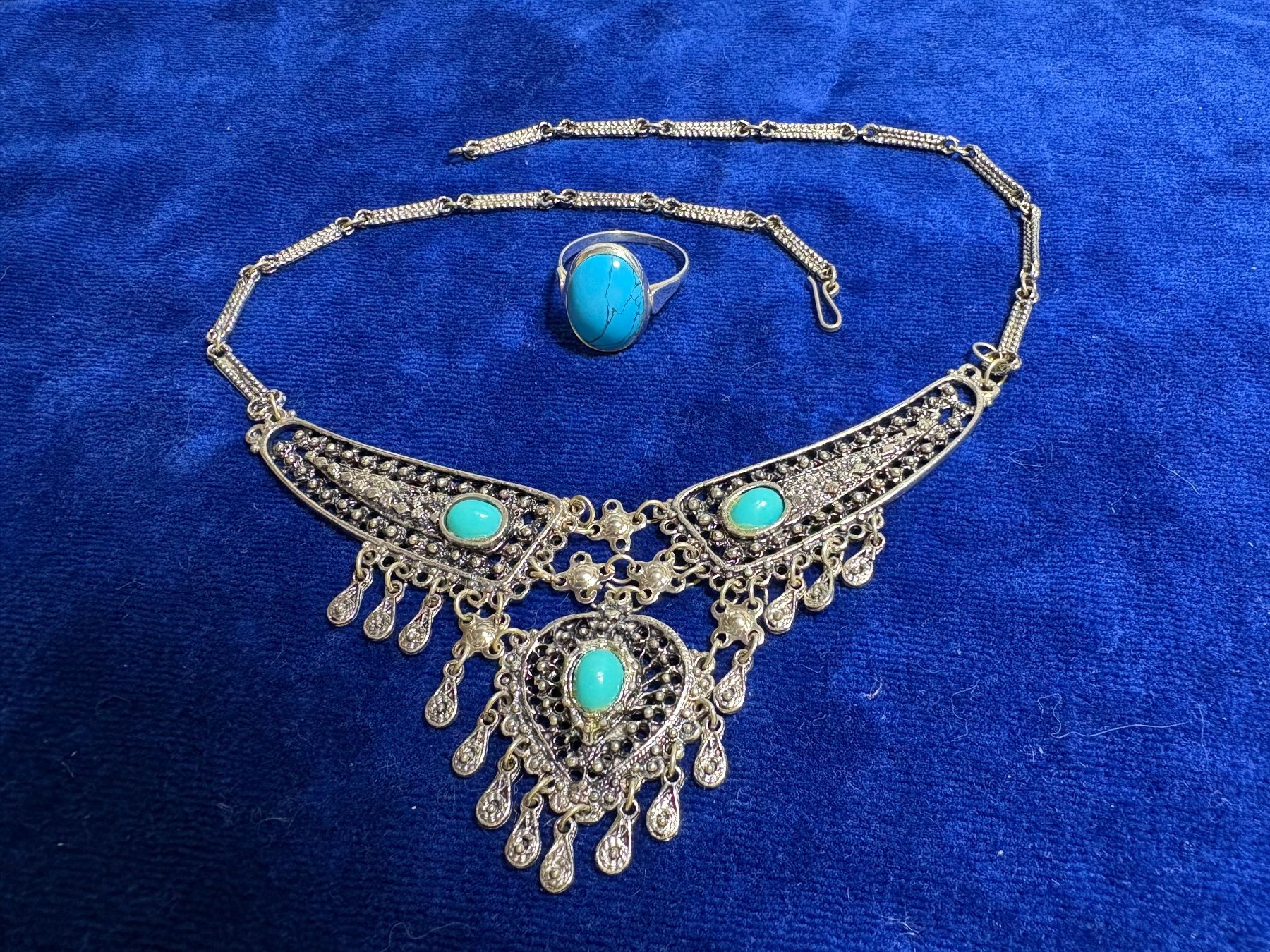 Catenine: 1 Collier und 1 Ring, material unbekannt – Usato da St. Peterzell venduto da verena40