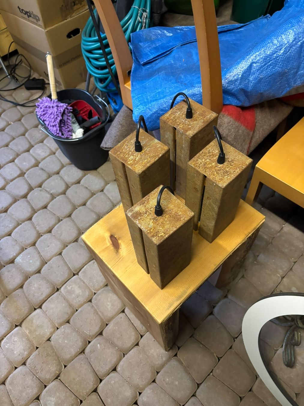 Lampade: 4x alte Metallleuchten mit Glaseinsatz – Usato da Zürich venduto da FlorinGasser