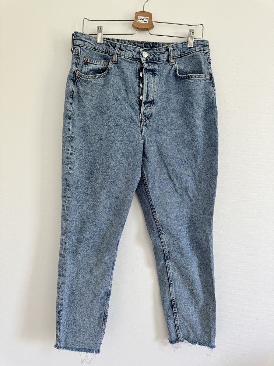 H&M Jeans: Mom Jeans Hose, H&M – Gebraucht aus St. Gallen von nikolasbong