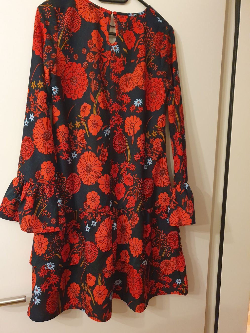 Vestiti: Mangoon Kleid mit Blumenmuster, Gr. 36 - Herbst Special! – Usato da Kloten venduto da Hektor44 2