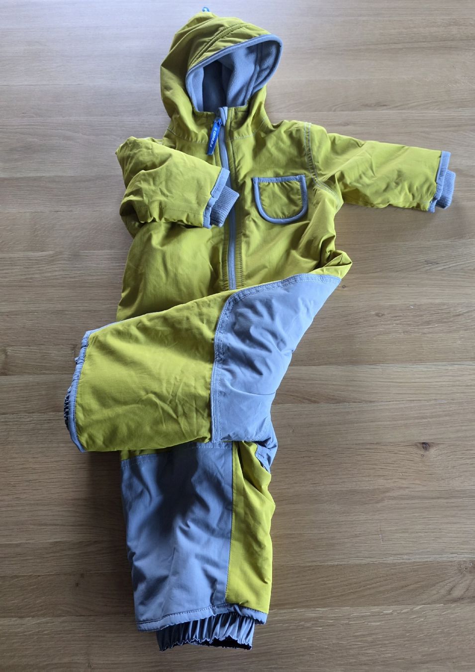 Finkid Completi: Schneeoverall Skioverall – Usato da Vitznau venduto da Martineni 1