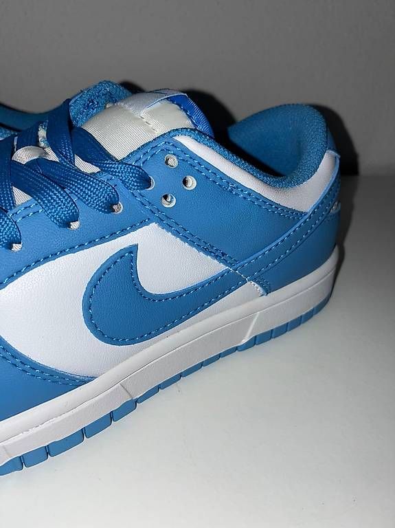 Nike Chaussures femmes: Nike Dunk Low White/Blue   38.5 – D'occasion à Locarno par Andi_Arbeit 3