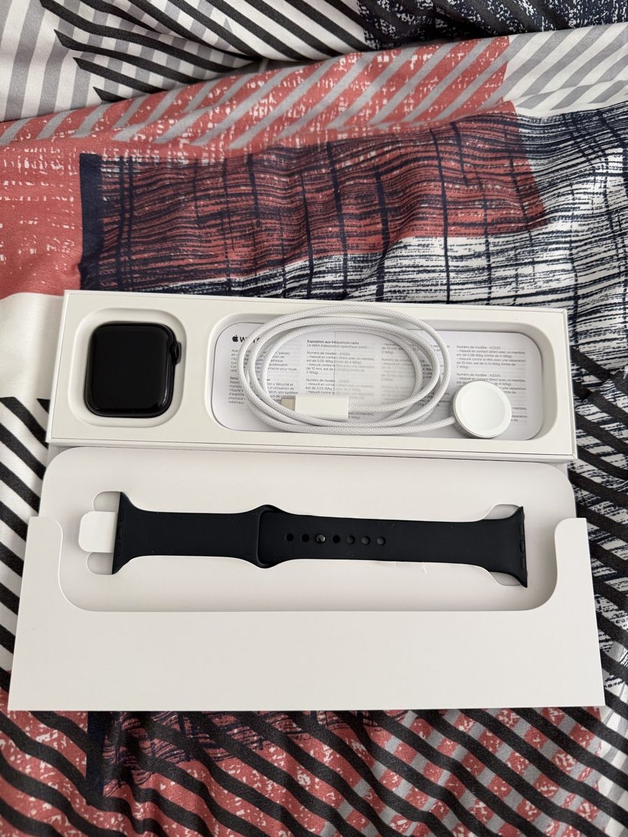 Apple Smartwatch: Apple Watch SE 3 Generation – Nuovo (secondo la descrizione) da Kirchenthurnen venduto da Nico.99