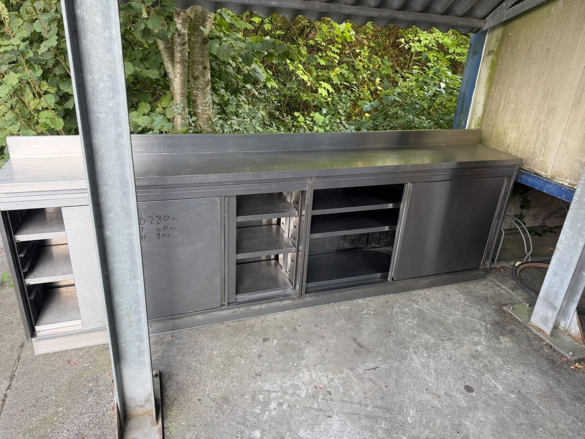 Tische: Möbel/Tisch – Gebraucht aus Rupperswil von Tinka88 1