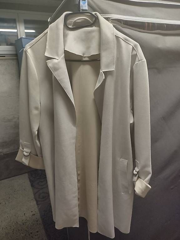 Vestes: Jacke – D'occasion à Emmenbrücke par 65charly